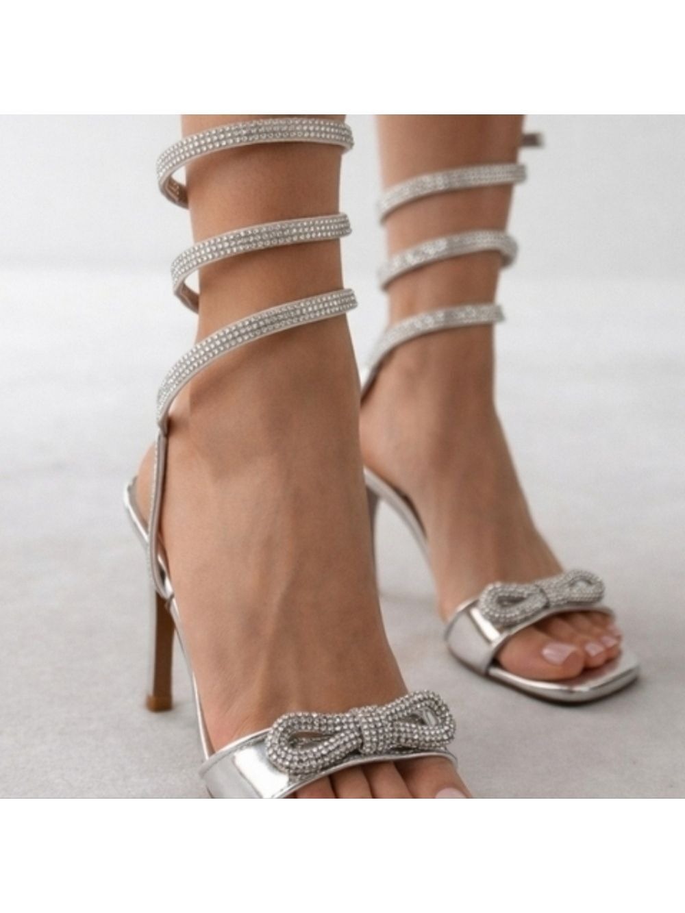 Wild Diva Lounge Rhinestone Bow Wrap Around Heels Silver Spiral leg Size 10